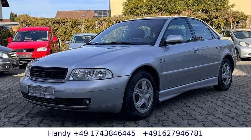 Gebraucht Audi A4 116 PS (85 kW) 2000 Silber Limousine