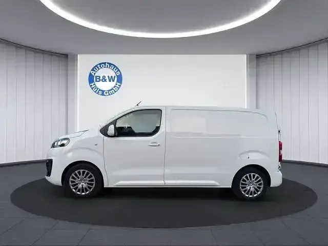 Gebraucht Opel Vivaro Edition 120 PS (88 kW) 2021 Weiß Van / Kleinbus
