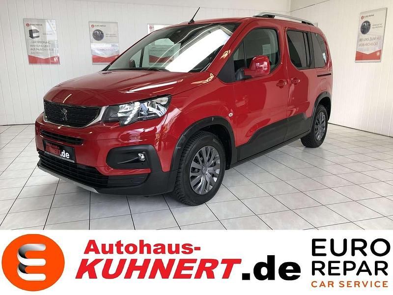 Ardent rot Gebraucht 2019 Peugeot Rifter Van / Kleinbus | 17.895 € (Etwas zu teuer) - Bild 1/4