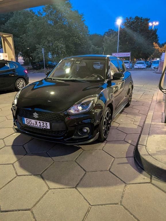 Schwarz Gebraucht 2018 Suzuki Swift Sport Limousine | 15.890 € (Fairer Preis) - Bild 1/4