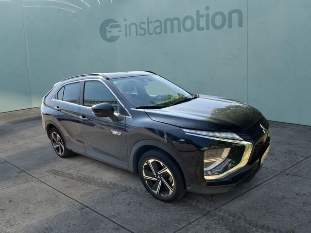 Schwarz Gebraucht 2022 Mitsubishi Eclipse Cross Basis SUV | 23.690 € (Fairer Preis) - Bild 1/2