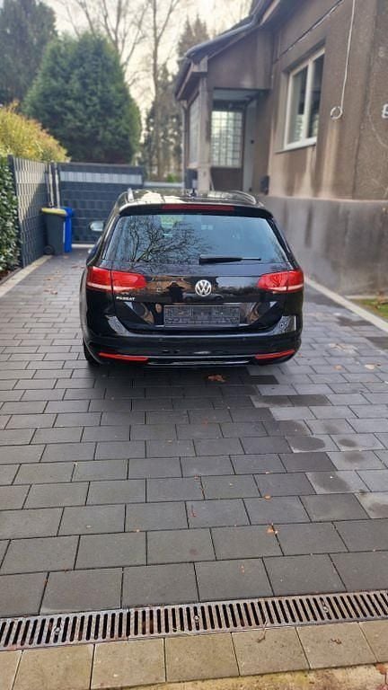 Gebraucht VW Passat Comfortline 150 PS (110 kW) 2016 Schwarz Kombi