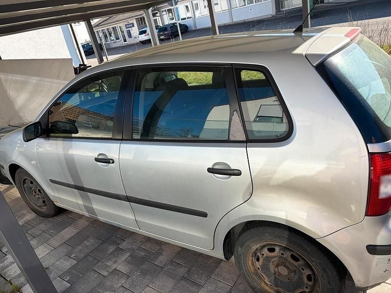 Gebraucht VW Polo 54 PS (39 kW) 2003 Silber Kleinwagen