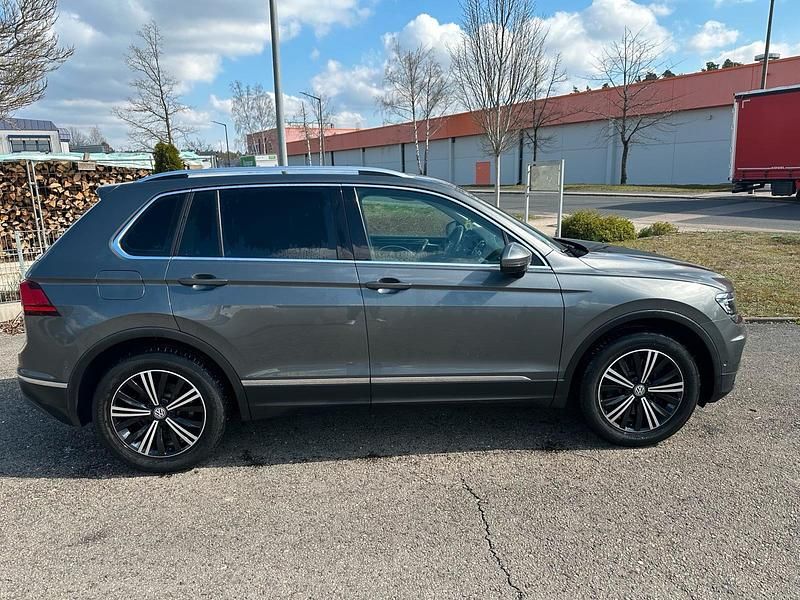 Gebraucht VW Tiguan 190 PS (139 kW) 2018 Grau SUV