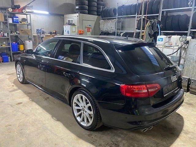 Gebraucht Audi A4 S-Line 190 PS (139 kW) 2015 Schwarz Kombi