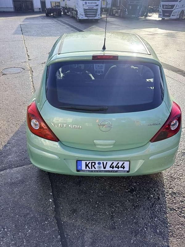 Gebraucht Opel Corsa Edition 80 PS (58 kW) 2009 Kleinwagen