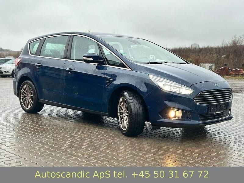 Gebraucht Ford S-MAX Titanium 179 PS (131 kW) 2020 Blau Van / Kleinbus