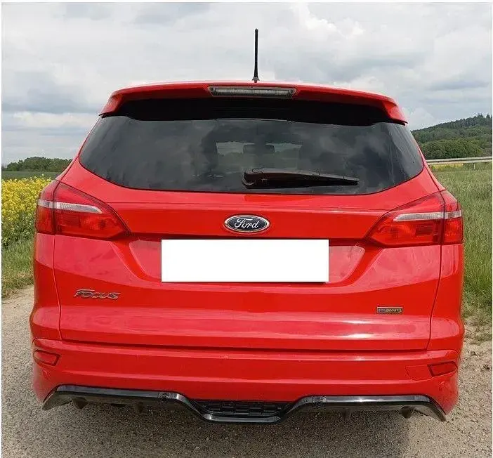 Gebraucht Ford Focus ST-Line 140 PS (102 kW) 2018 Rot Kombi