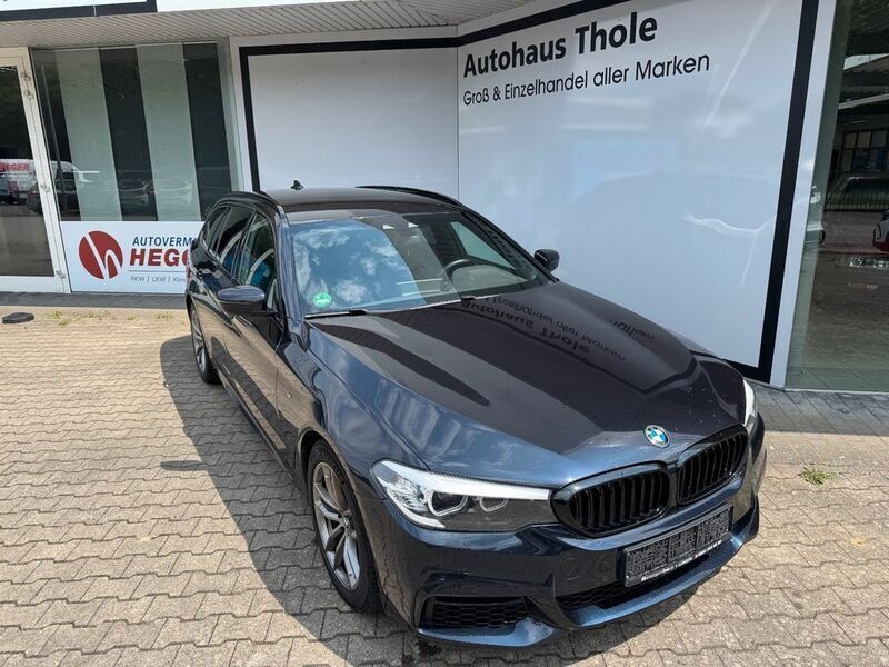 Blau Gebraucht 2019 BMW 530 M Sport Kombi | 23.900 € (Guter Preis) - Bild 1/4