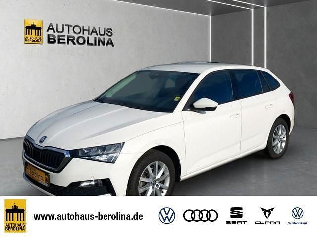 Weiß Gebraucht 2022 Skoda Scala Ambition Kleinwagen | 13.888 € (Guter Preis) - Bild 1/4