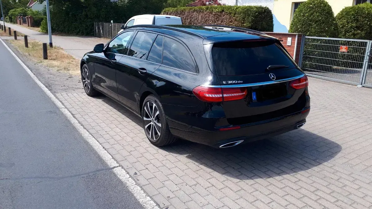Gebraucht Mercedes E300 309 PS (227 kW) 2019 Schwarz Kombi