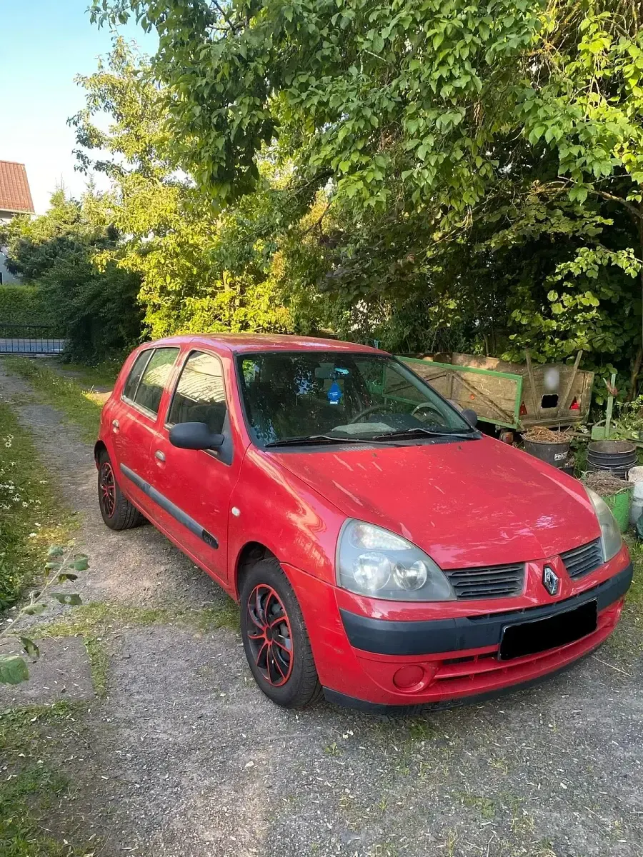 Gebraucht Renault Clio II 75 PS (55 kW) 2004 Rot Kleinwagen