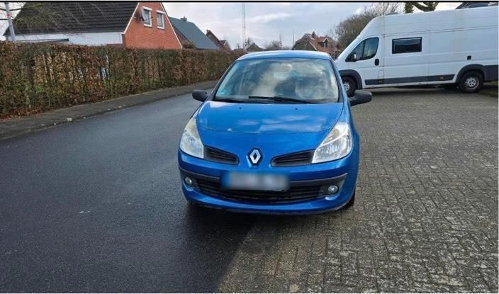Blau Gebraucht 2005 Renault Clio III Kleinwagen | 1.000 € (Guter Preis) - Bild 1/4