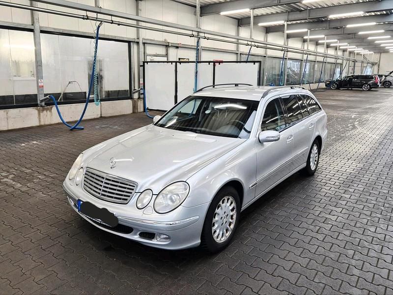 Gebraucht 2004 Mercedes E200 Kombi | 2.350 € (Guter Preis) - Bild 1/4