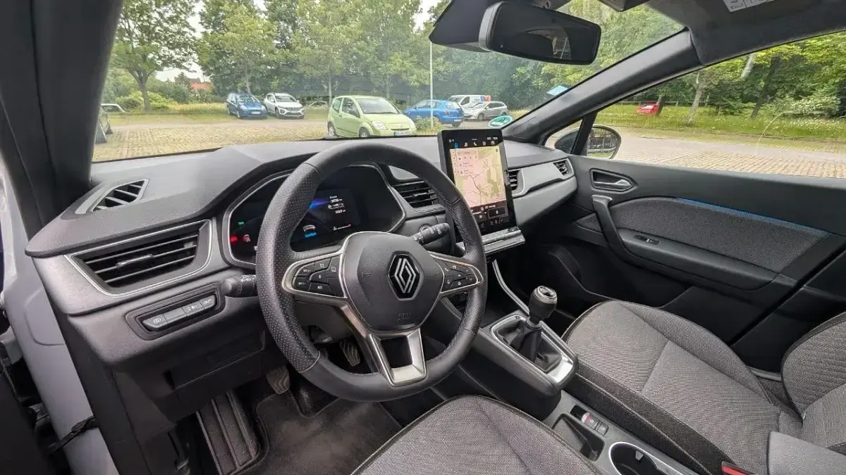 Gebraucht Renault Captur 92 PS (67 kW) 2024 Grau SUV