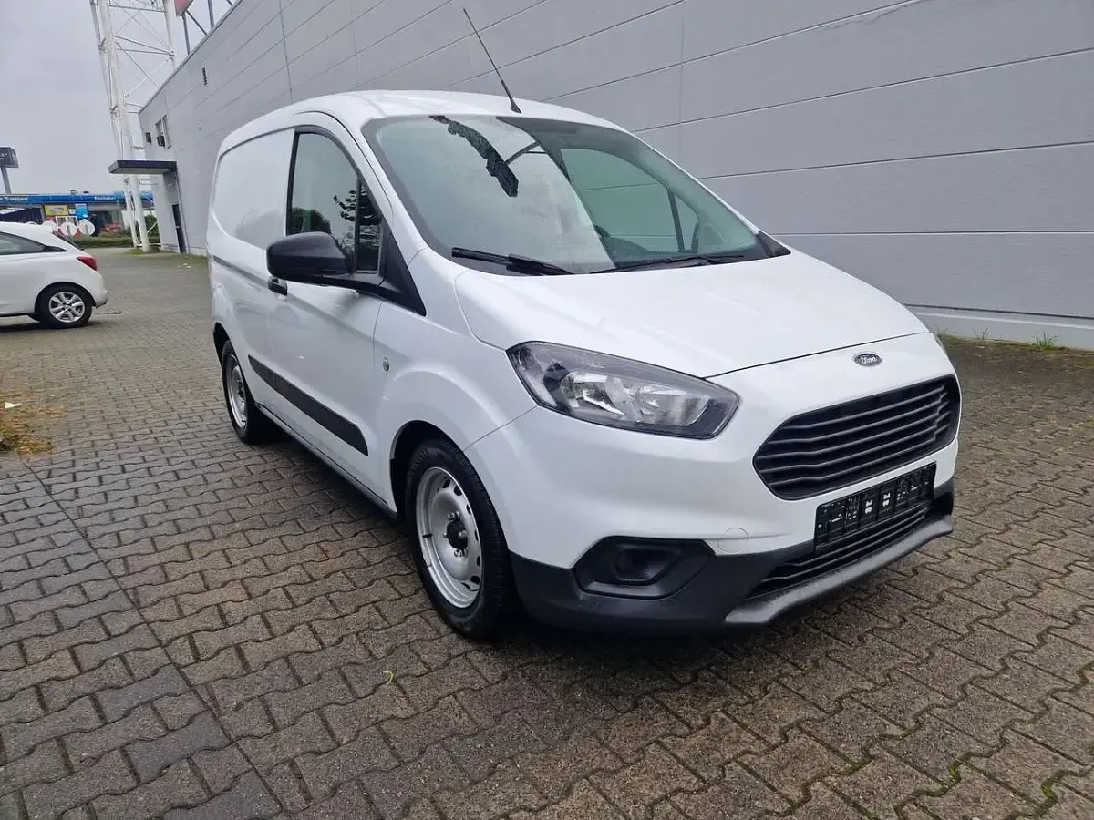 Gebraucht Ford Transit Basis 75 PS (55 kW) 2022 Frostweiß Van / Kleinbus