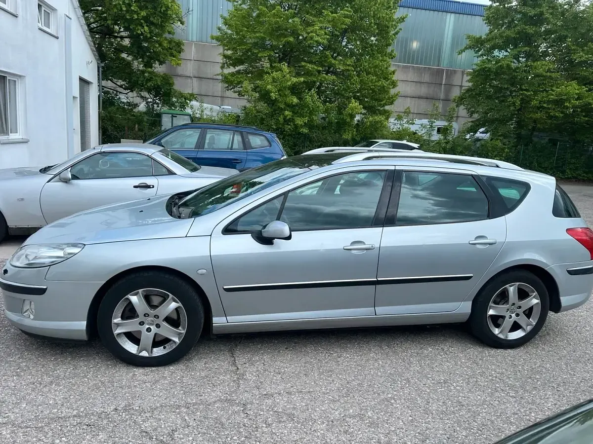 Gebraucht Peugeot 407 158 PS (116 kW) 2024 Silber Kombi