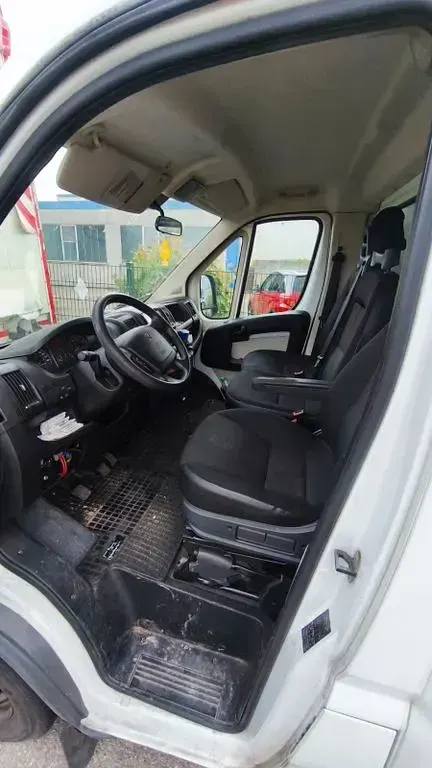 Gebraucht Peugeot Boxer 131 PS (96 kW) 2017 Weiß Van