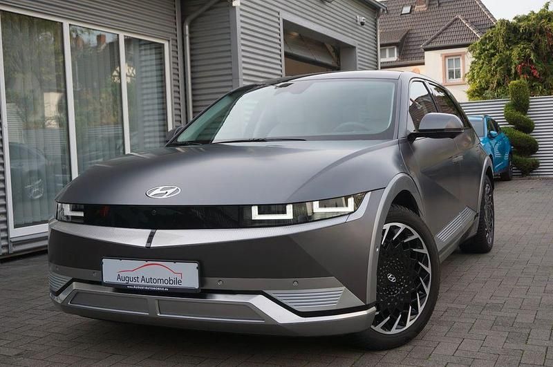 Grau Gebraucht 2022 Hyundai Ioniq 5 SUV | 31.899 € (Superpreis) - Bild 1/3