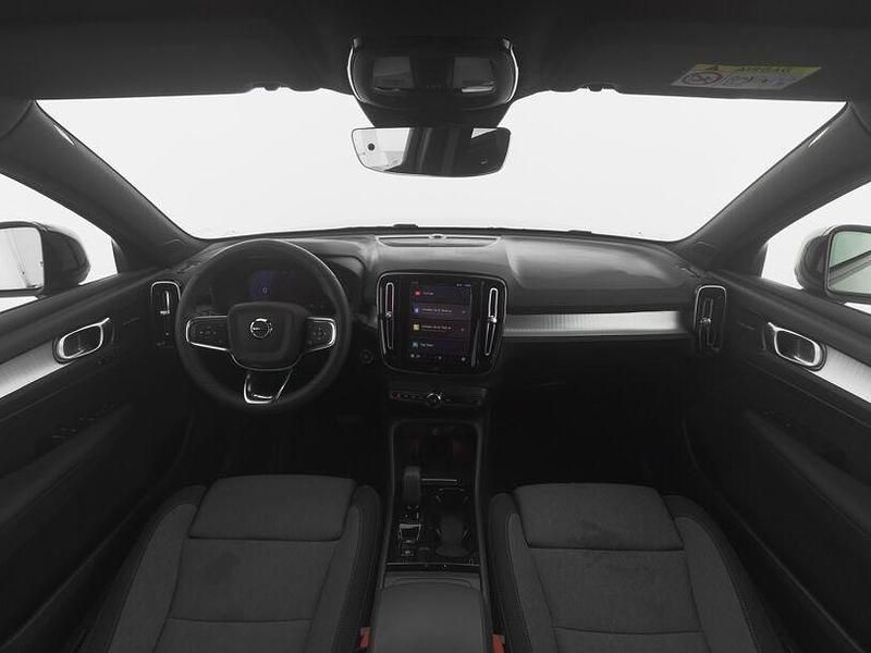 Gebraucht Volvo XC40 Plus 163 PS (119 kW) 2024 Grün SUV