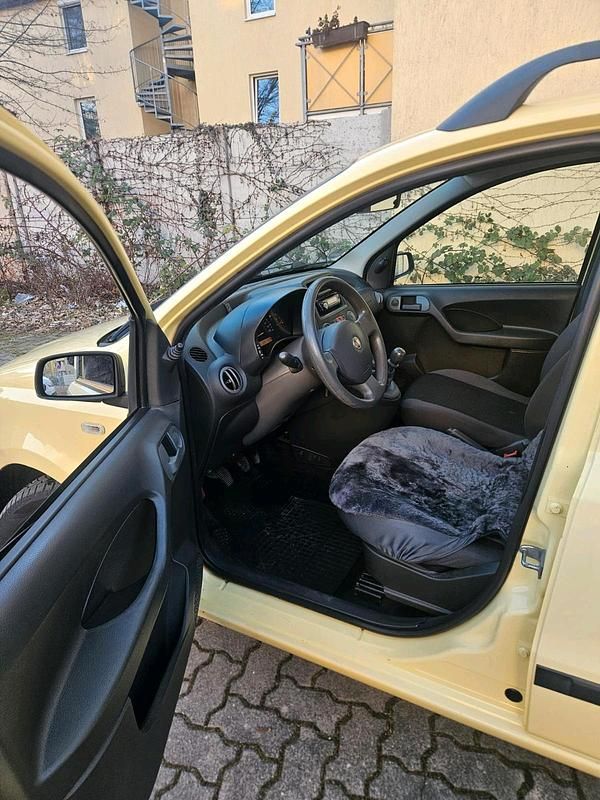Gebraucht Fiat Panda 70 PS (51 kW) 2009 Gelb Kleinwagen