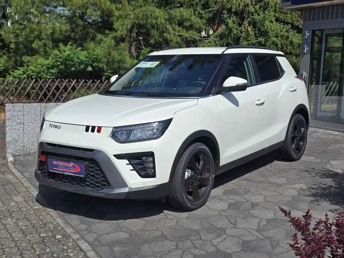 Neu KGM Tivoli 163 PS (119 kW) 2026 Grand white SUV