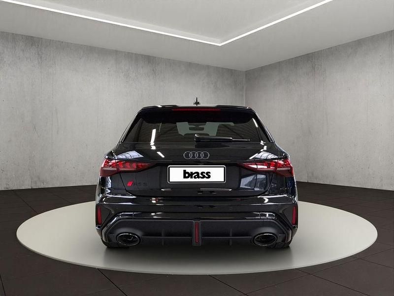 Gebraucht Audi RS3 Sport 400 PS (294 kW) 2025 Schwarz Limousine