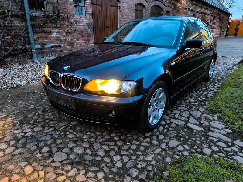 Gebraucht BMW 320 170 PS (125 kW) 2002 Blau Limousine