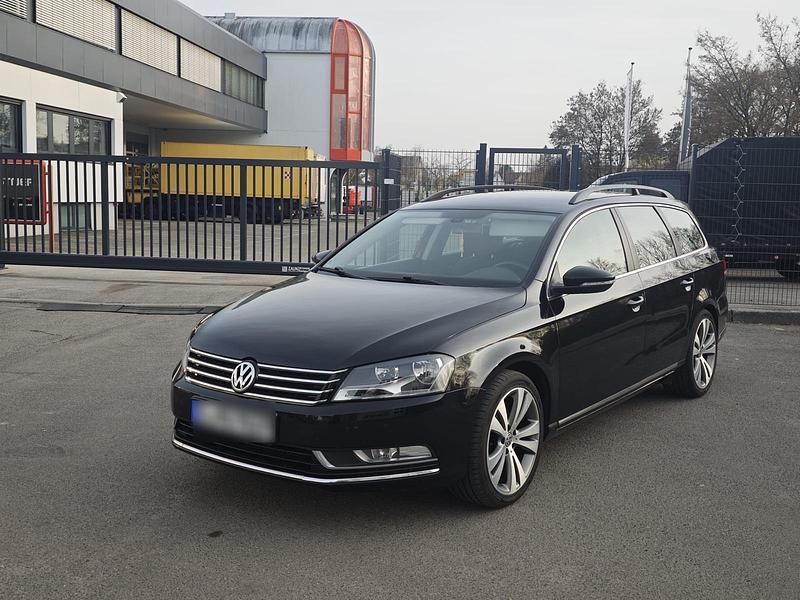 Gebraucht VW Passat 140 PS (102 kW) 2013 Schwarz Kombi