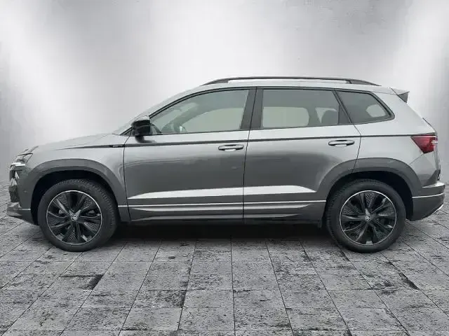 Gebraucht Skoda Karoq SportLine 190 PS (139 kW) 2025 Graphitegrau metallic SUV