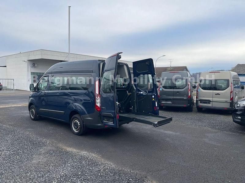 Blazerblau Gebraucht 2017 Ford Transit Custom Van / Kleinbus | 21.400 € - Bild 1/4