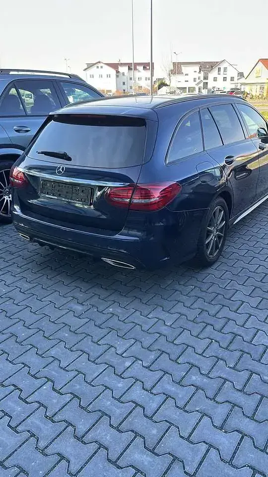 Gebraucht Mercedes C400 333 PS (244 kW) 2020 Blau Kombi