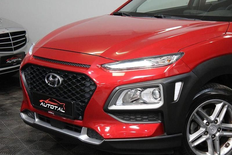 Gebraucht Hyundai Kona Trend 116 PS (85 kW) 2019 Rot SUV