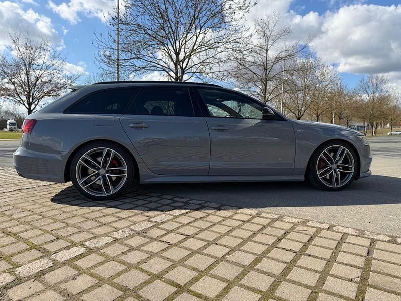 Gebraucht Audi A6 Ambiente 326 PS (239 kW) 2017 Grau Kombi