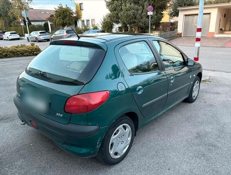 Gebraucht Peugeot 206 75 PS (55 kW) 2000 Grün Kleinwagen