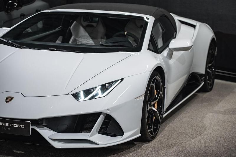 Second-hand Lamborghini Huracán 639 CP (469 kW) 2022 Alb Cabrio