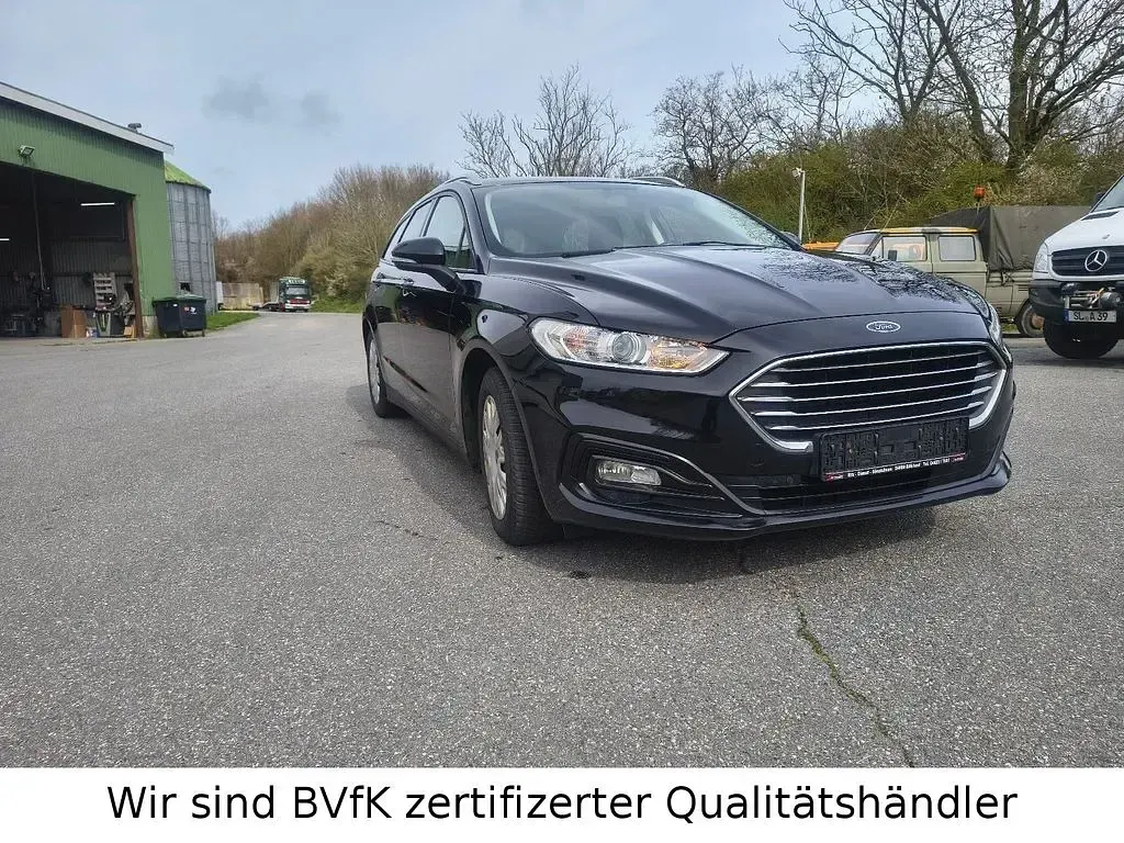 Gebraucht Ford Mondeo 150 PS (110 kW) 2019 Schwarz Limousine