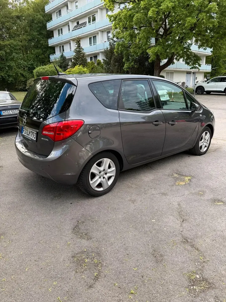 Używany Opel Meriva 120 KM (88 kW) 2012 Szary Minivan