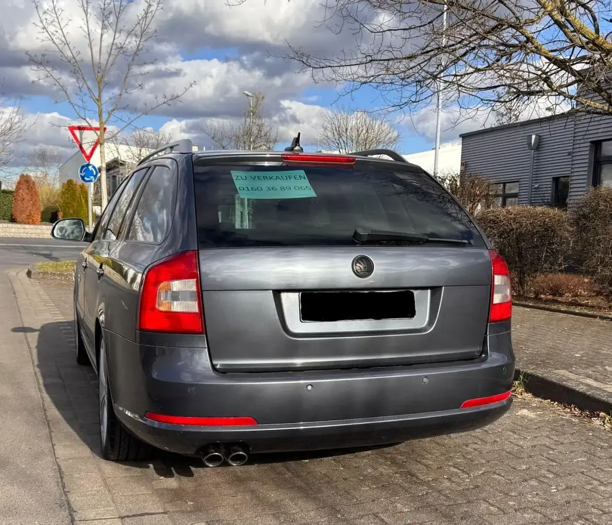 Gebraucht Skoda Octavia RS 200 PS (147 kW) 2012 Grau Kombi