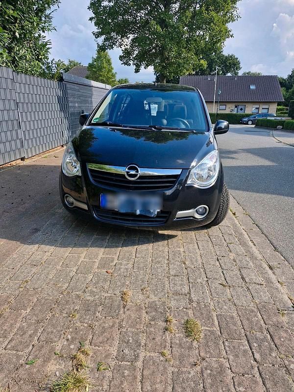 Schwarz Gebraucht 2009 Opel Agila Edition Kleinwagen | 2.250 € (Guter Preis) - Bild 1/4