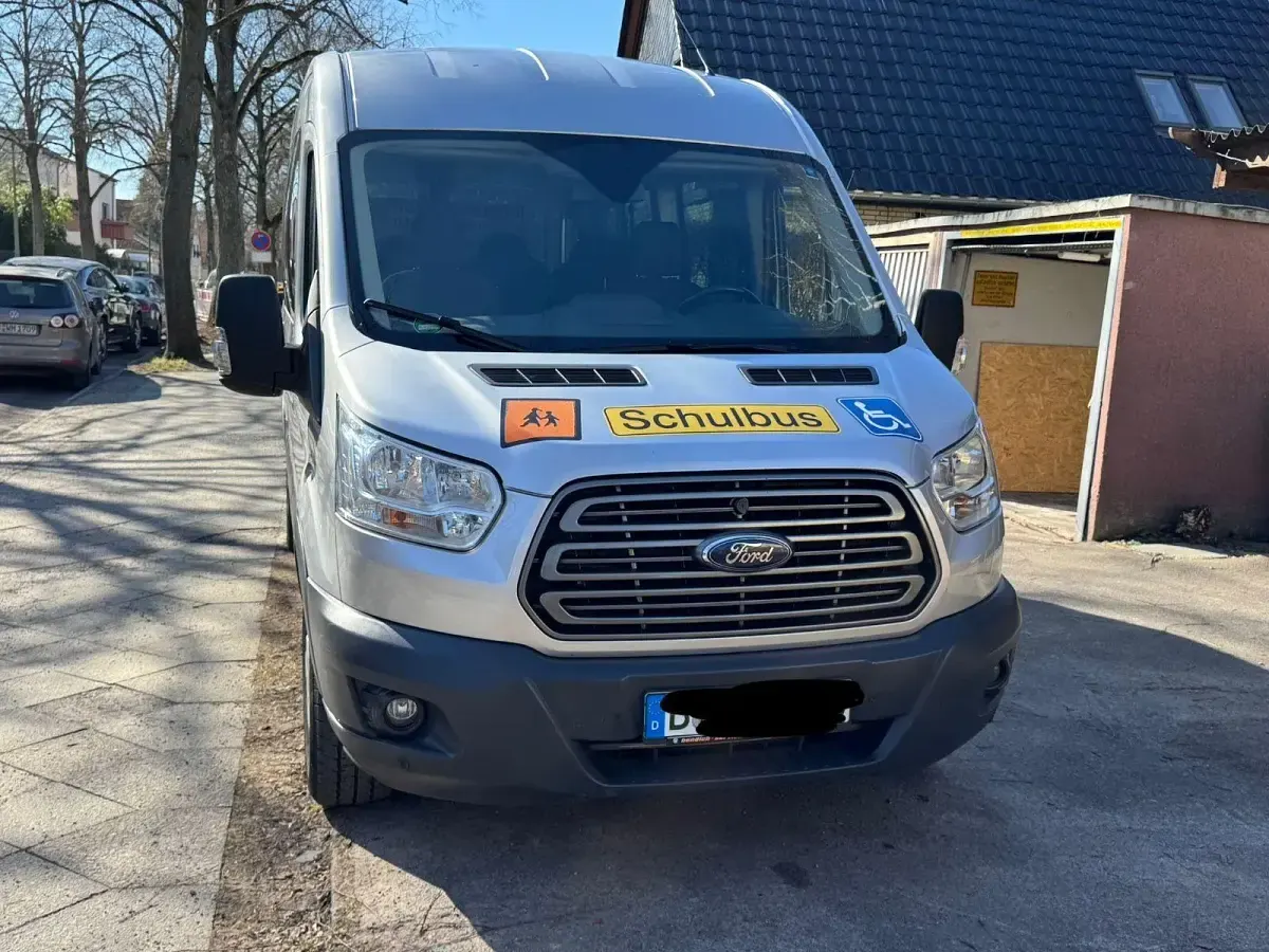 Gebraucht Ford Transit 170 PS (125 kW) 2018 Silber Kombi