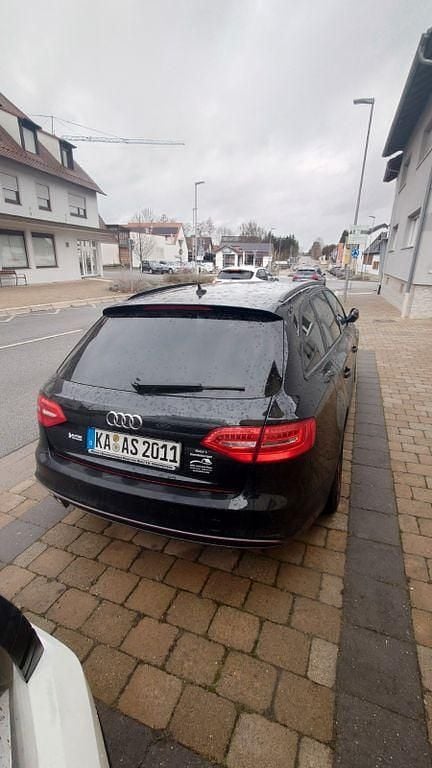 Schwarz Gebraucht 2014 Audi A4 S-Line Limousine | 9.300 € (Fairer Preis) - Bild 1/4