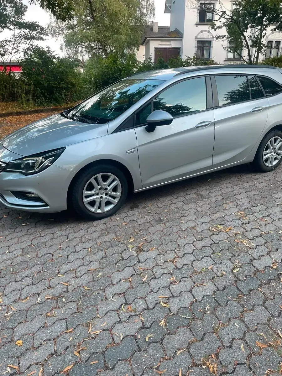 Gebraucht Opel Astra 136 PS (100 kW) 2017 Silber Kombi