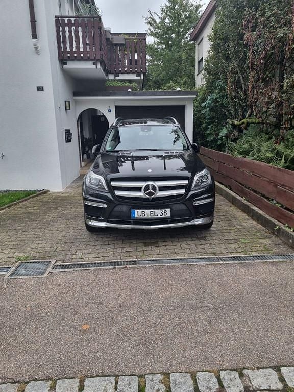 Schwarz Gebraucht 2015 Mercedes GL350 SUV | 36.850 € (Teuer) - Bild 1/4