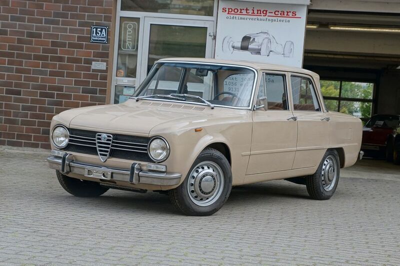 Beige Gebraucht 1971 Alfa Romeo Giulia 1300 Super Limousine | 29.000 € - Bild 1/4