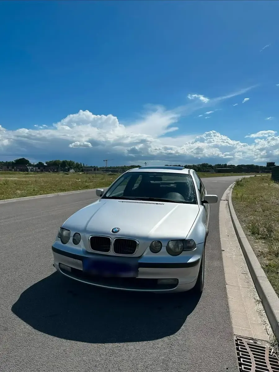 Gebraucht BMW 316 Compact 116 PS (85 kW) 2002 Silber Kleinwagen