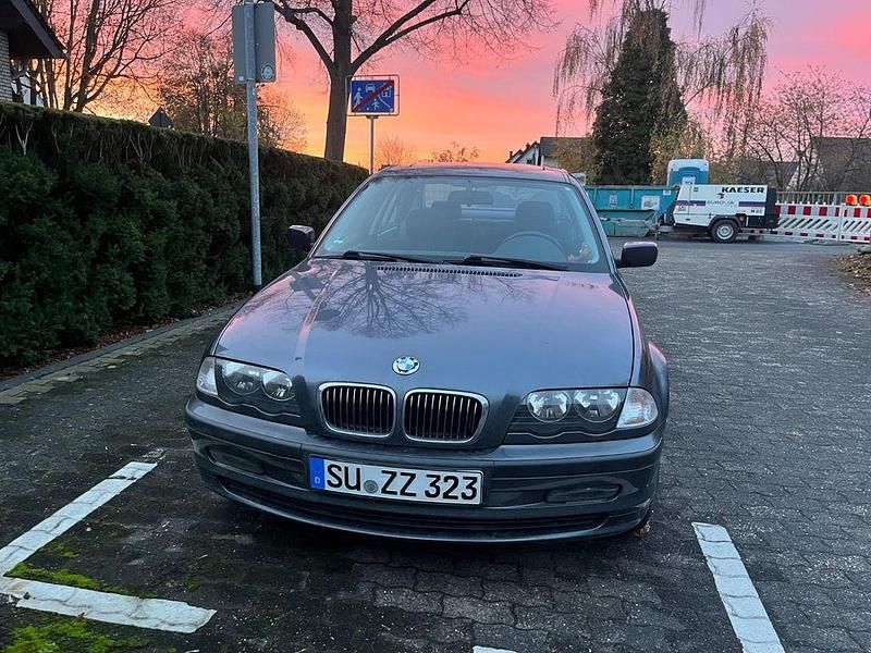Andere farben Gebraucht 2000 BMW 323 Sport Line Limousine | 4.800 € (Superpreis) - Bild 1/4