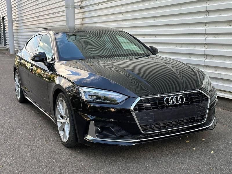 Schwarz Gebraucht 2020 Audi A5 Sportback Limousine | 29.990 € (Guter Preis) - Bild 1/4