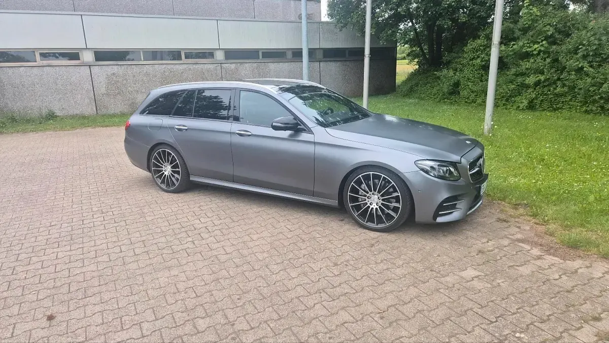Gebraucht Mercedes E43 AMG AMG 401 PS (294 kW) 2017 Grau Limousine