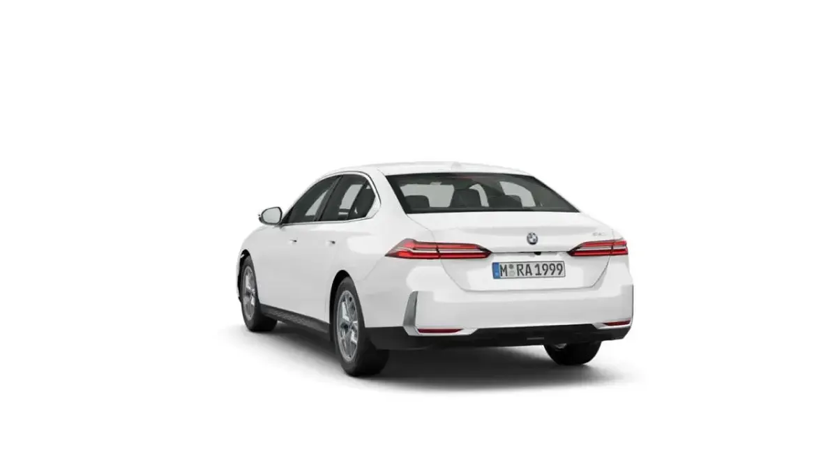 Neu BMW 520 197 PS (144 kW) 2025 Alpinweiss uni Limousine